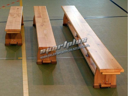 Ławka z drewnianymi nogami 3,5 m